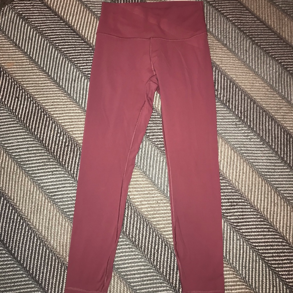 Used Lululemon Wunder Under 28" size 8 moss rose